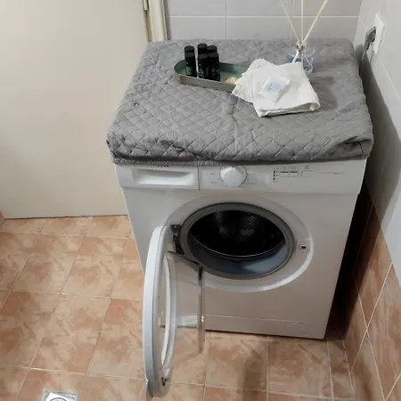 διατίθεται γκαρσονιέρα * Kalamata